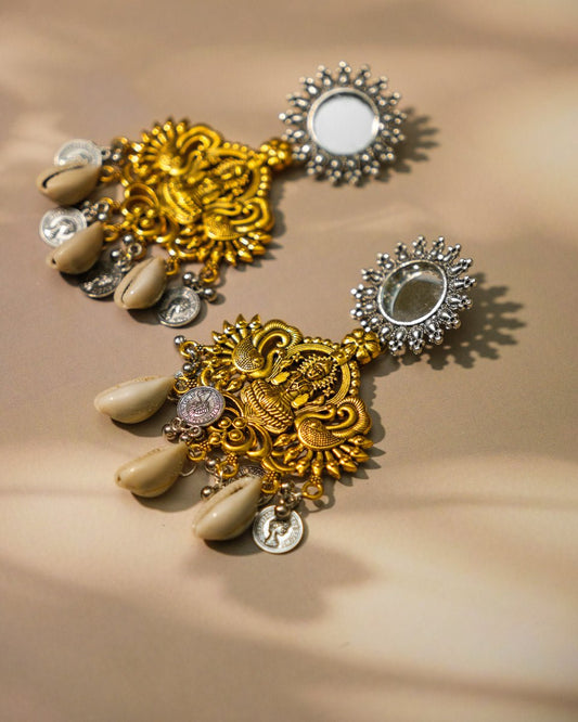 Devi Lakshmi Fabric Cowrie Choker - shop_name