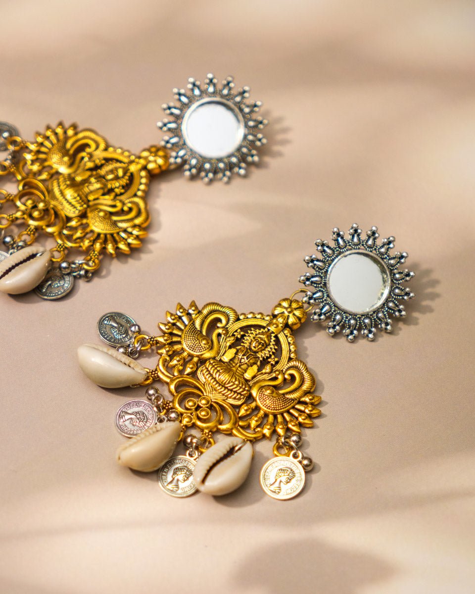 Devi Lakshmi Fabric Cowrie Choker - shop_name