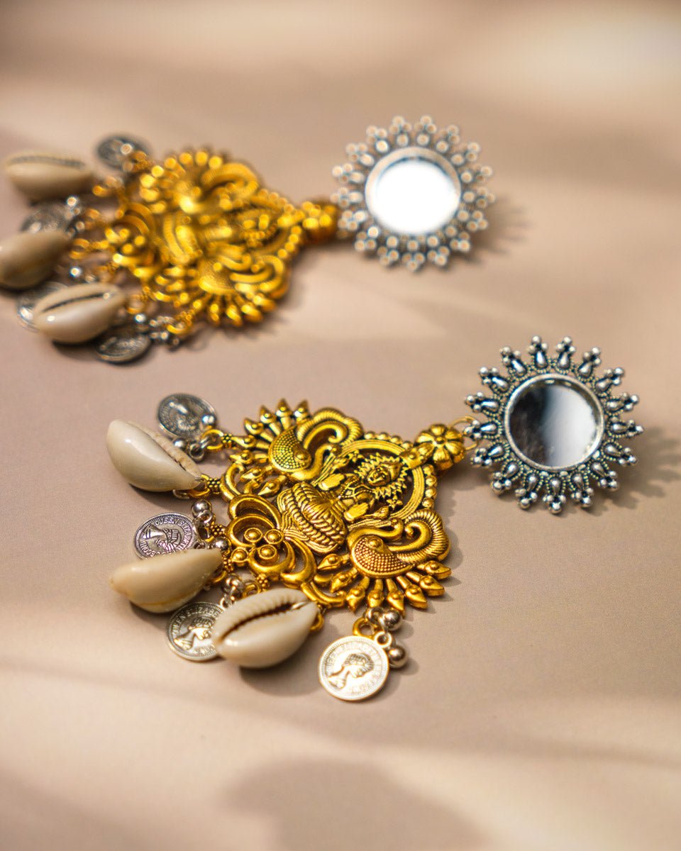 Devi Lakshmi Fabric Cowrie Choker - shop_name